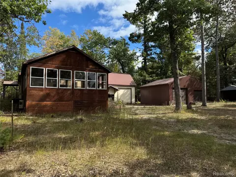 Exterior - 9246 Outing Pl, Grayling, MI 49738 photo 2 of 12