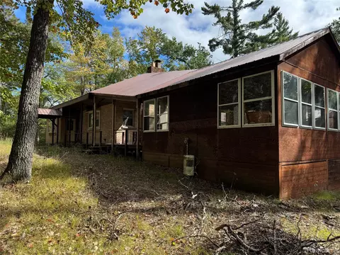 Exterior - 9246 Outing Pl, Grayling, MI 49738 photo 3 of 12