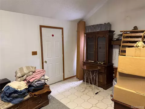 Entry Way - 9246 Outing Pl, Grayling, MI 49738 photo 2 of 2