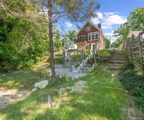 11252 Hiland Ct, Putnam, MI 48169