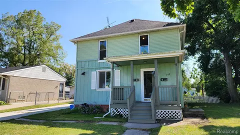 102 Michigan St, Mount Clemens, MI 48043
