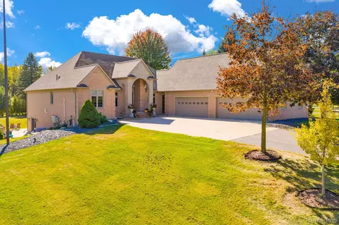 7260 34 Mile Rd, Bruce Township, MI 48065