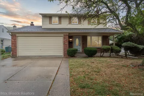 31430 Meadows Ave, Madison Heights, MI 48071