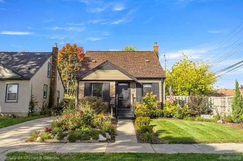 6028 Jane Ave, Allen Park, MI 48101
