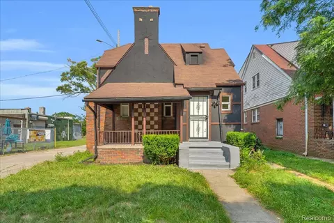 15894 Snowden St, Detroit, MI 48227