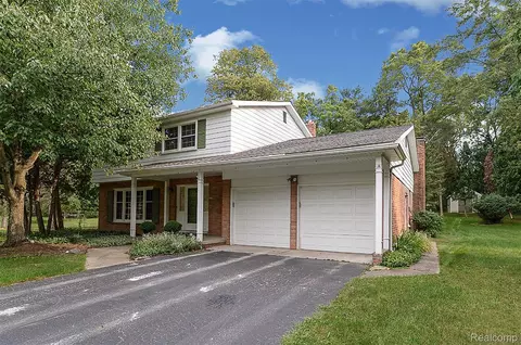 4355 Joanne Dr, Ann Arbor, MI 48103