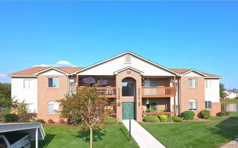 45977 Tallgrass Ct, Van Buren, MI 48111