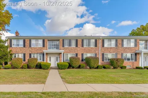 29654 Hoover Rd #129, Warren, MI 48093