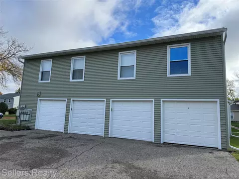 9415 Parkwood N, Davison, MI 48423
