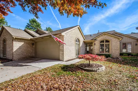 43053 W Kirkwood Dr #30, Clinton Township, MI 48038