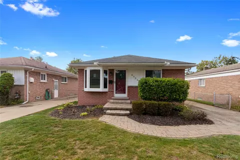 6523 N Vernon St, Dearborn Heights, MI 48127