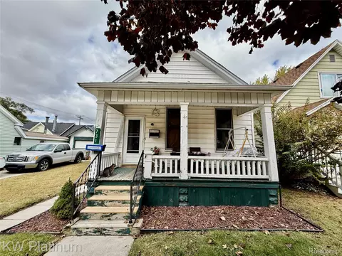 731 Bancroft St, Port Huron, MI 48060