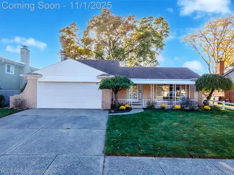 2232 Wilshire St, Westland, MI 48186