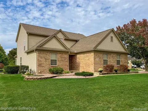 6833 Sadie Ln, Van Buren, MI 48111