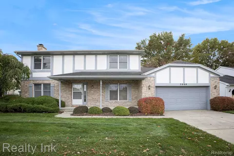 5868 Buttonwood Dr, Meridian, MI 48840