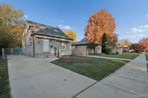 12087 Leverne, Redford, MI 48239