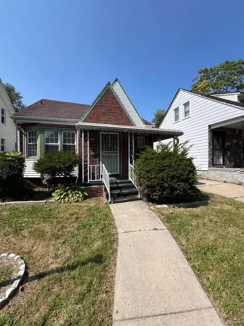 9145 Pinehurst St, Detroit, MI 48204