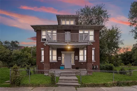 2675 W Buena Vista St, Detroit, MI 48238