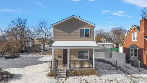 20817 Parkside Blvd, Royal Oak, MI 48220