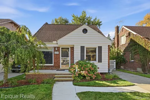 21531 S Military St, Dearborn, MI 48124