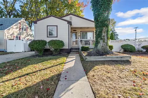 18123 Ray St, Riverview, MI 48193 photo 1