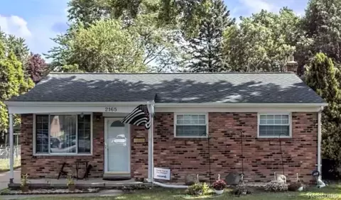 2165 Sunnyknoll Ave, Berkley, MI 48072