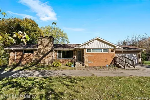 1044 W Rowland St, Mundy, MI 48507