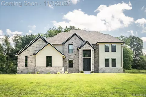5344 Birch Dr, Springfield, MI 48350