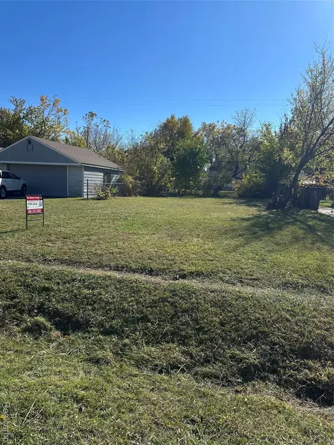 20908 Woodward, Clinton, MI 48035