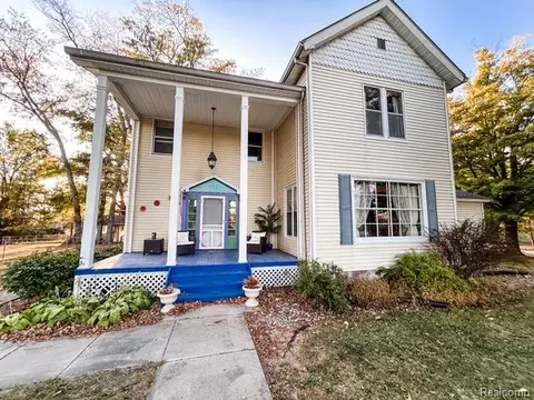 601 N Grand Ave, Fowlerville, MI 48836