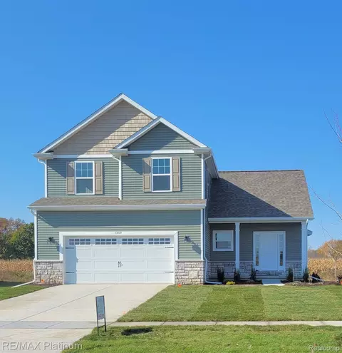 13096 Westwinds Dr, Fenton, MI 48451