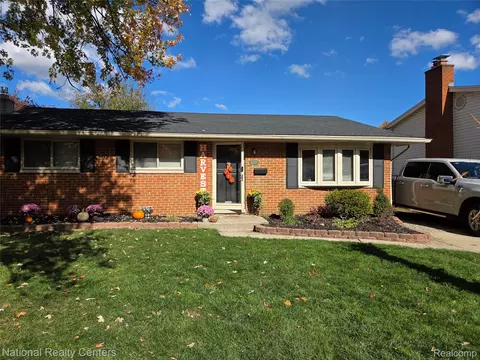 39568 Cather St, Canton, MI 48187