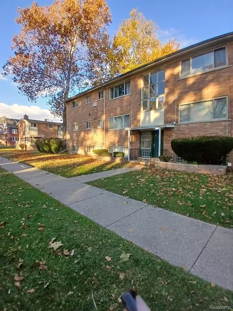 17272 Bentler St #37, Detroit, MI 48219