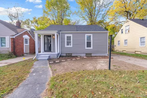15435 Fielding St, Detroit, MI 48223
