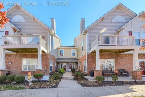 1773 Welland St, Howell, MI 48855