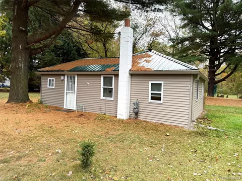 6914 Weber Dr, Sanilac, MI 48469