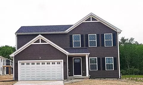 295 Hidden Meadows Dr, Hillsdale, MI 49242