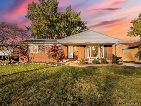 29227 Norma Dr, Warren, MI 48093