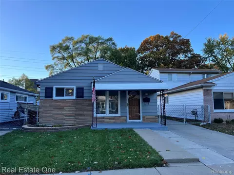 18859 Robert St, Melvindale, MI 48122
