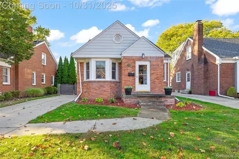 15099 Regina Ave, Allen Park, MI 48101