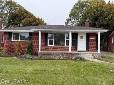 6550 Golfview St, Garden City, MI 48135
