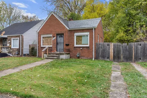 18461 Heyden St, Detroit, MI 48219