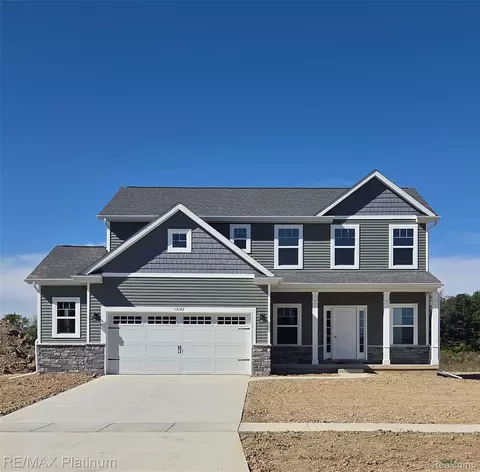 13126 Westwinds Dr, Fenton, MI 48451