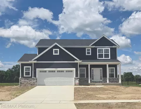 13126 Westwinds Dr, Fenton, MI 48451