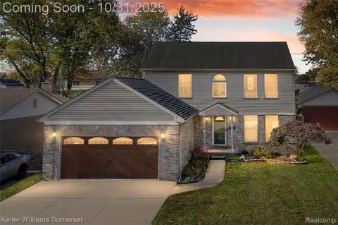 27823 Roy St, Saint Clair Shores, MI 48081