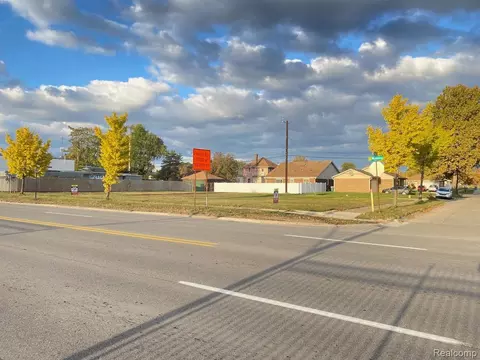 3200 Wyoming St, Dearborn, MI 48120 photo 3