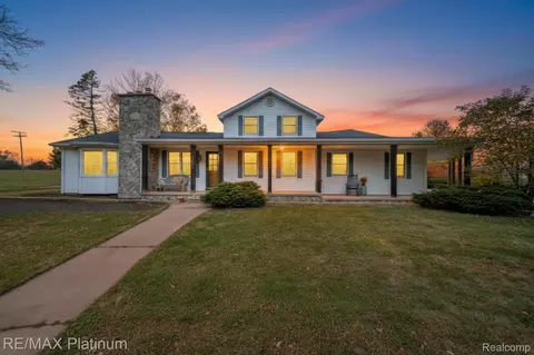 13985 Lone Tree Rd, Milford, MI 48380
