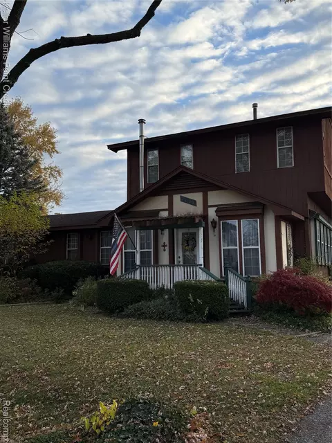 2607 Dearborn Ave, Rochester Hills, MI 48309
