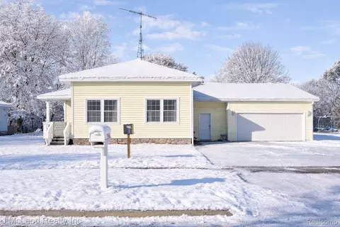 4618 Main St, Millington, MI 48746