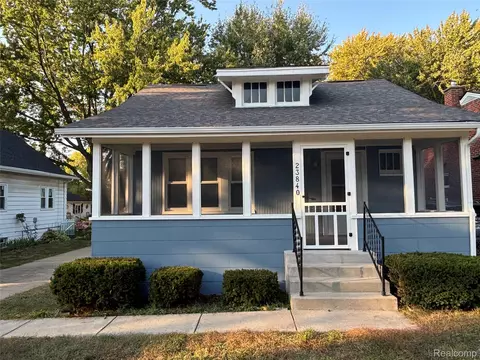 23840 Oxford St, Dearborn, MI 48124